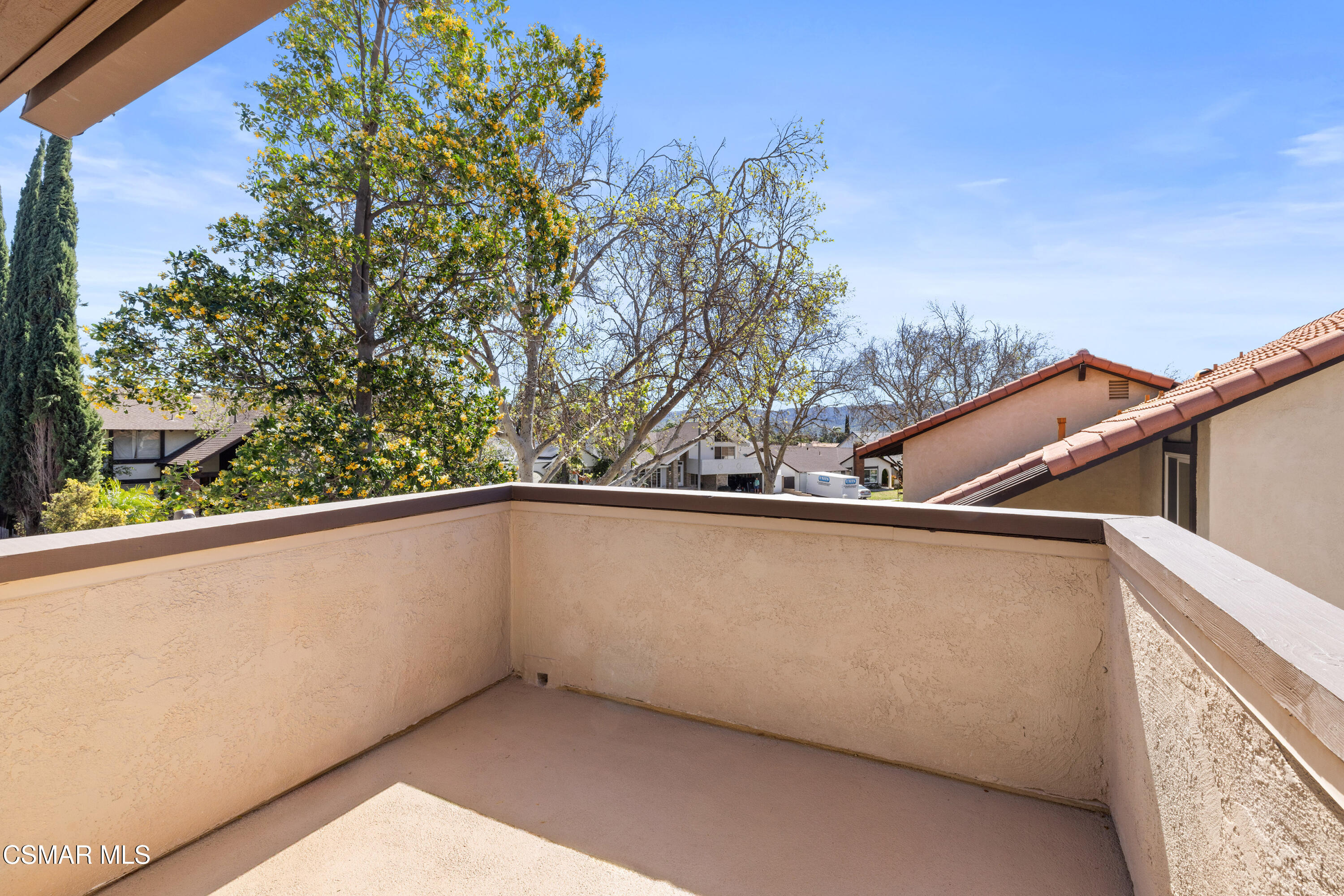 2489 North Greensward Street Simi Valley, CA 93065 - Photo 20 of 37 a view of balcony
