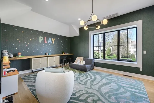 $2,675,000 | 11 Brantwood Drive, Summit, NJ 07901