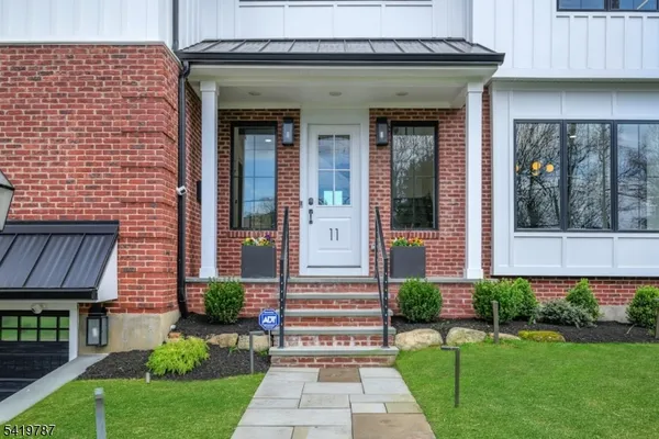 $2,675,000 | 11 Brantwood Drive, Summit, NJ 07901
