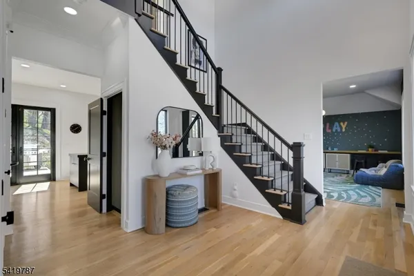 $2,675,000 | 11 Brantwood Drive, Summit, NJ 07901