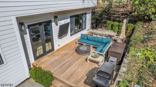 $2,675,000 | 11 Brantwood Drive, Summit, NJ 07901