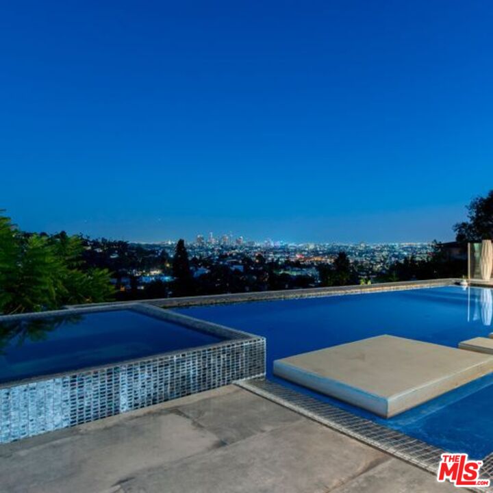 2500 Vasanta Way Los Angeles, CA 90068 - Photo 13 of 22