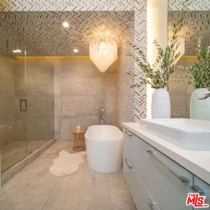 2500 Vasanta Way Los Angeles, CA 90068 - Photo 9 of 22 a bathroom with a sink and mirror