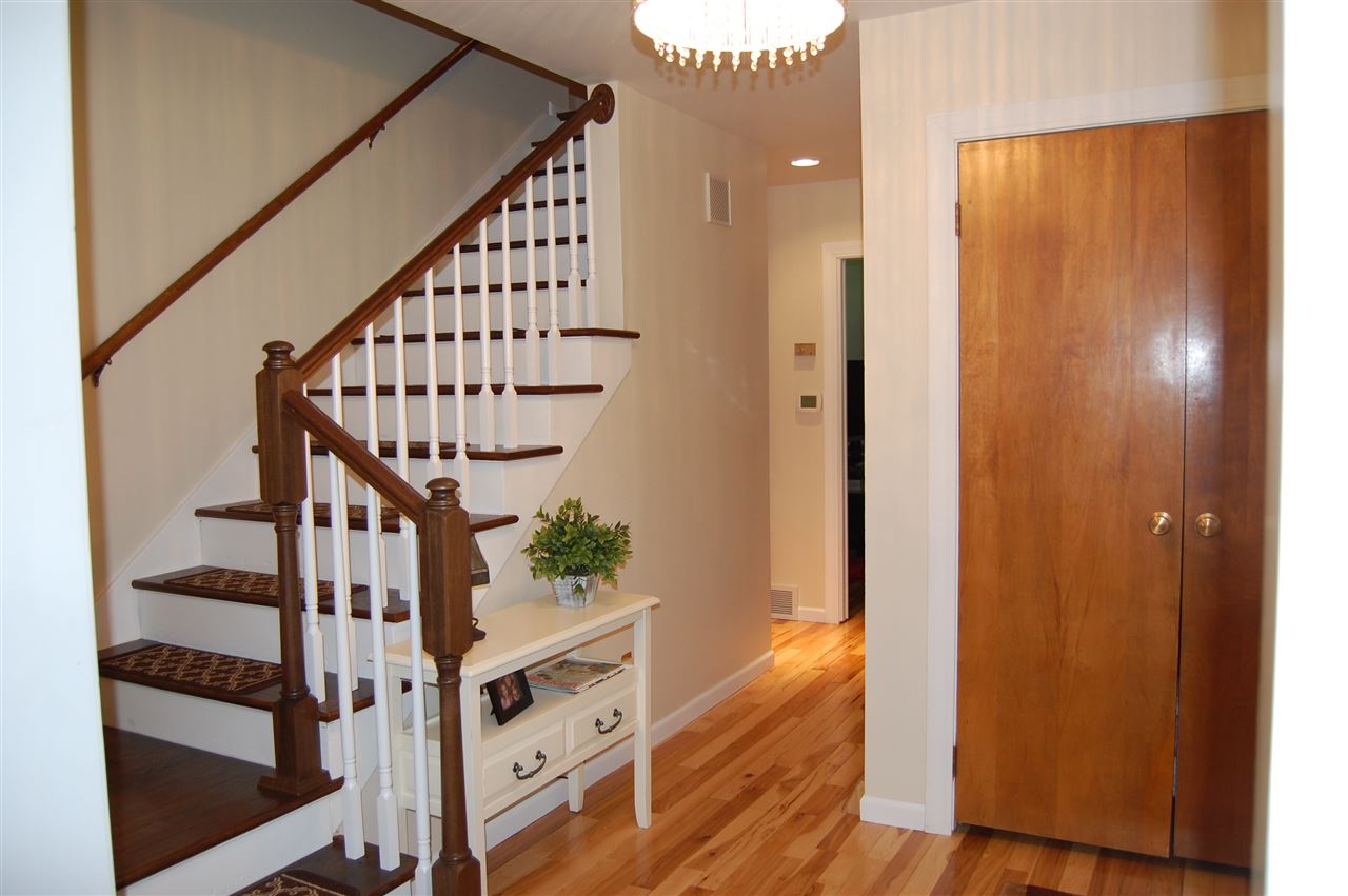17350 Darden Road South Bend, IN 46635 - Photo 3 of 34 Gallery Image 3