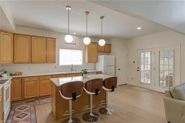 $499,500 | 3753 Carvette Court, High Point, NC 27265