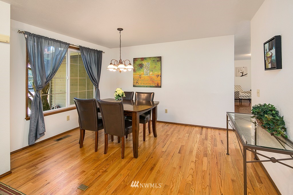 24216 15th Place Southeast Bothell, WA 98021 - Photo 6 of 14