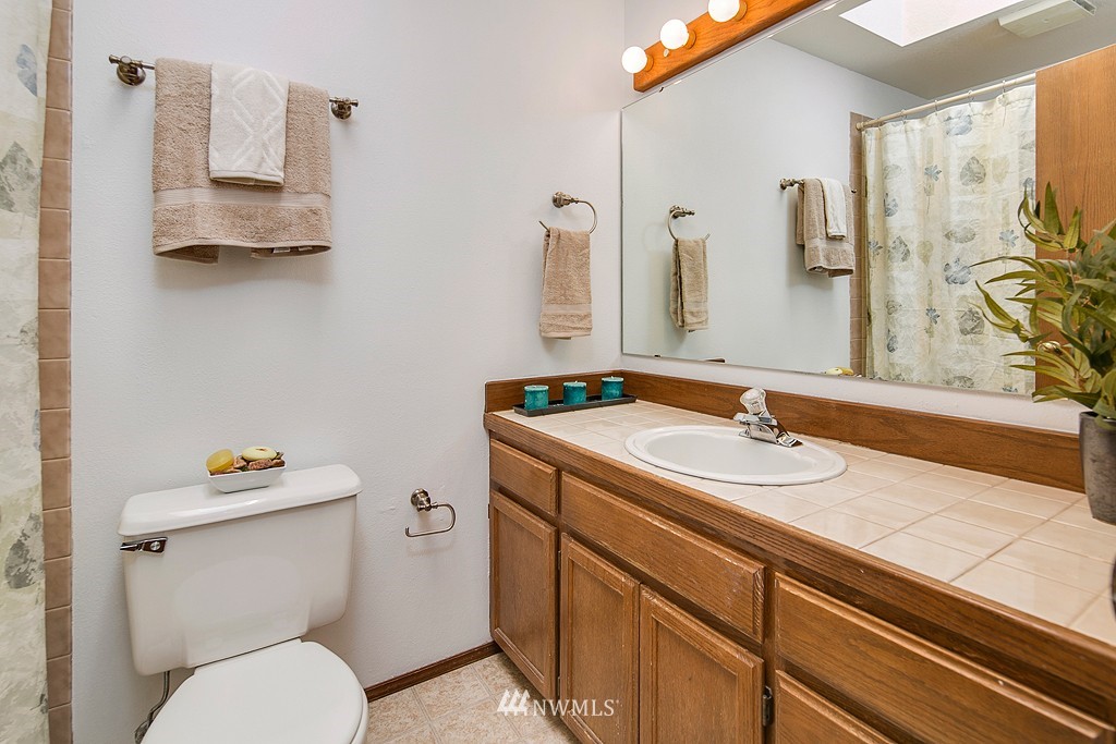 24216 15th Place Southeast Bothell, WA 98021 - Photo 7 of 14