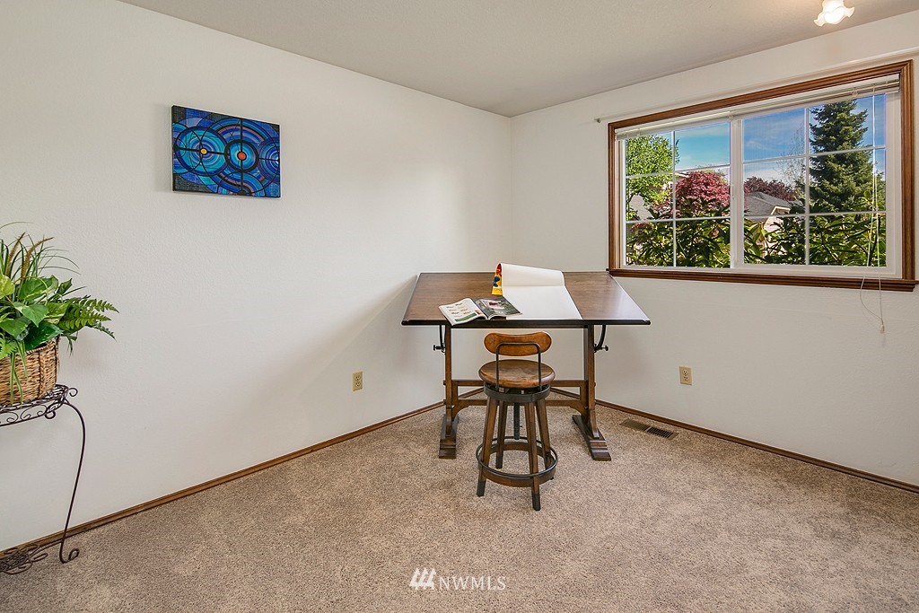 24216 15th Place Southeast Bothell, WA 98021 - Photo 9 of 14