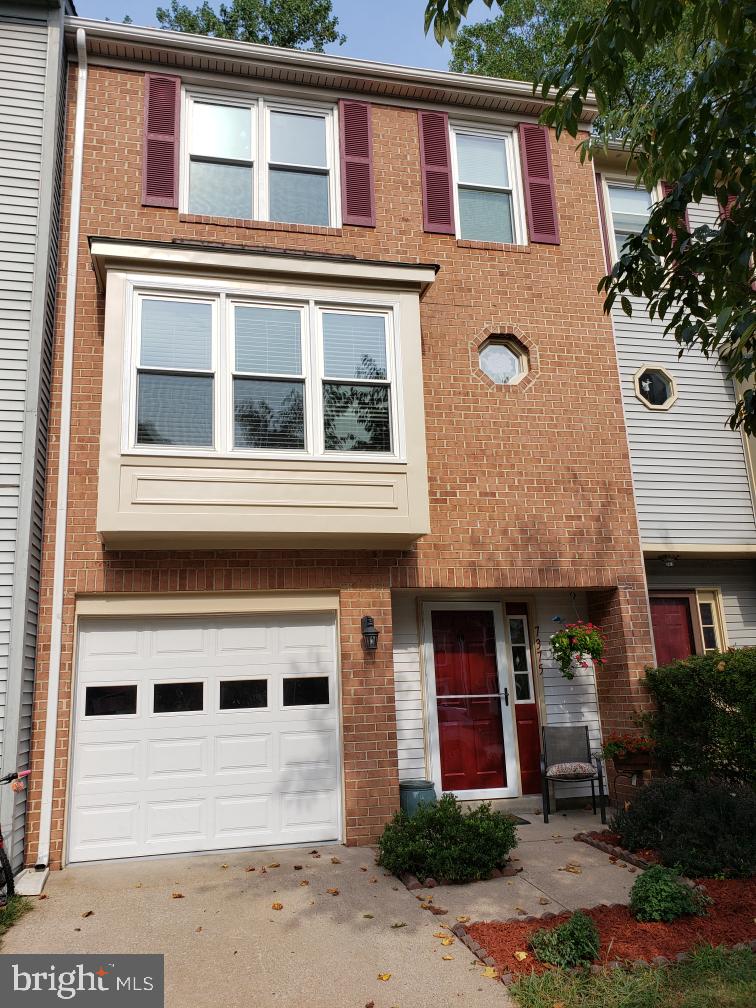 7375 Stream Way Springfield, VA 22152 - Photo 1 of 38 Gallery Image 1