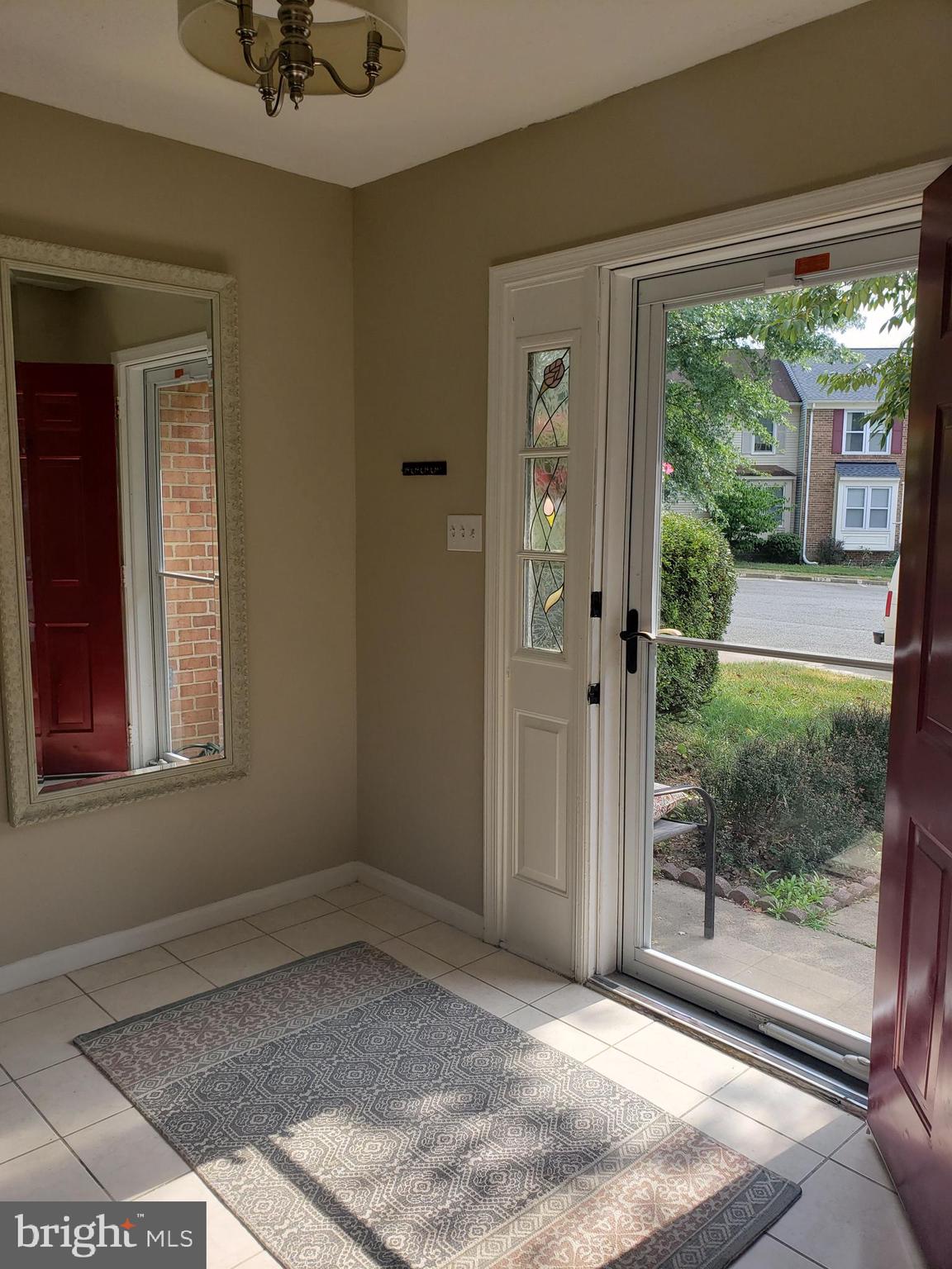 7375 Stream Way Springfield, VA 22152 - Photo 2 of 38 Gallery Image 2