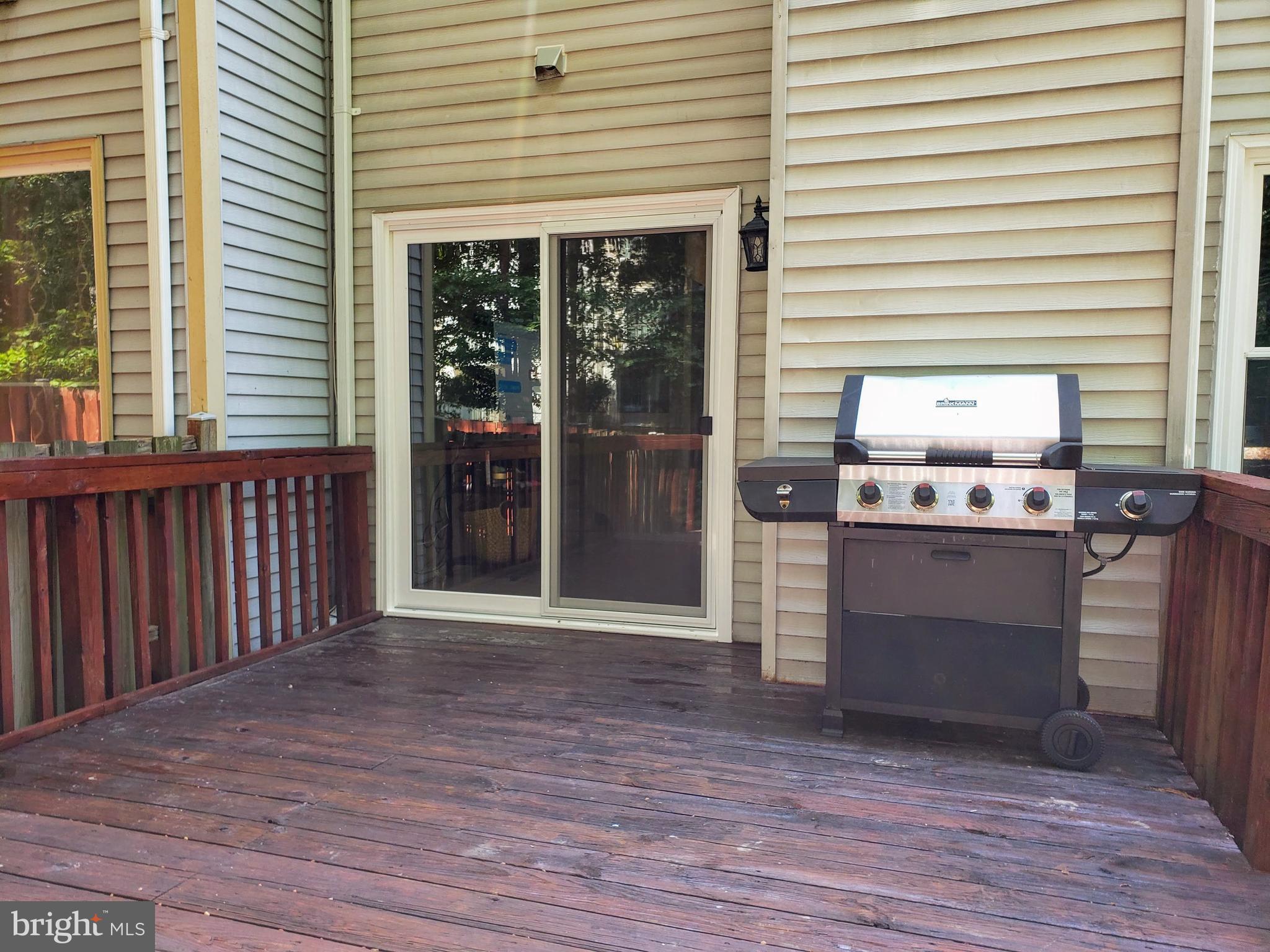7375 Stream Way Springfield, VA 22152 - Photo 14 of 38 Gallery Image 14