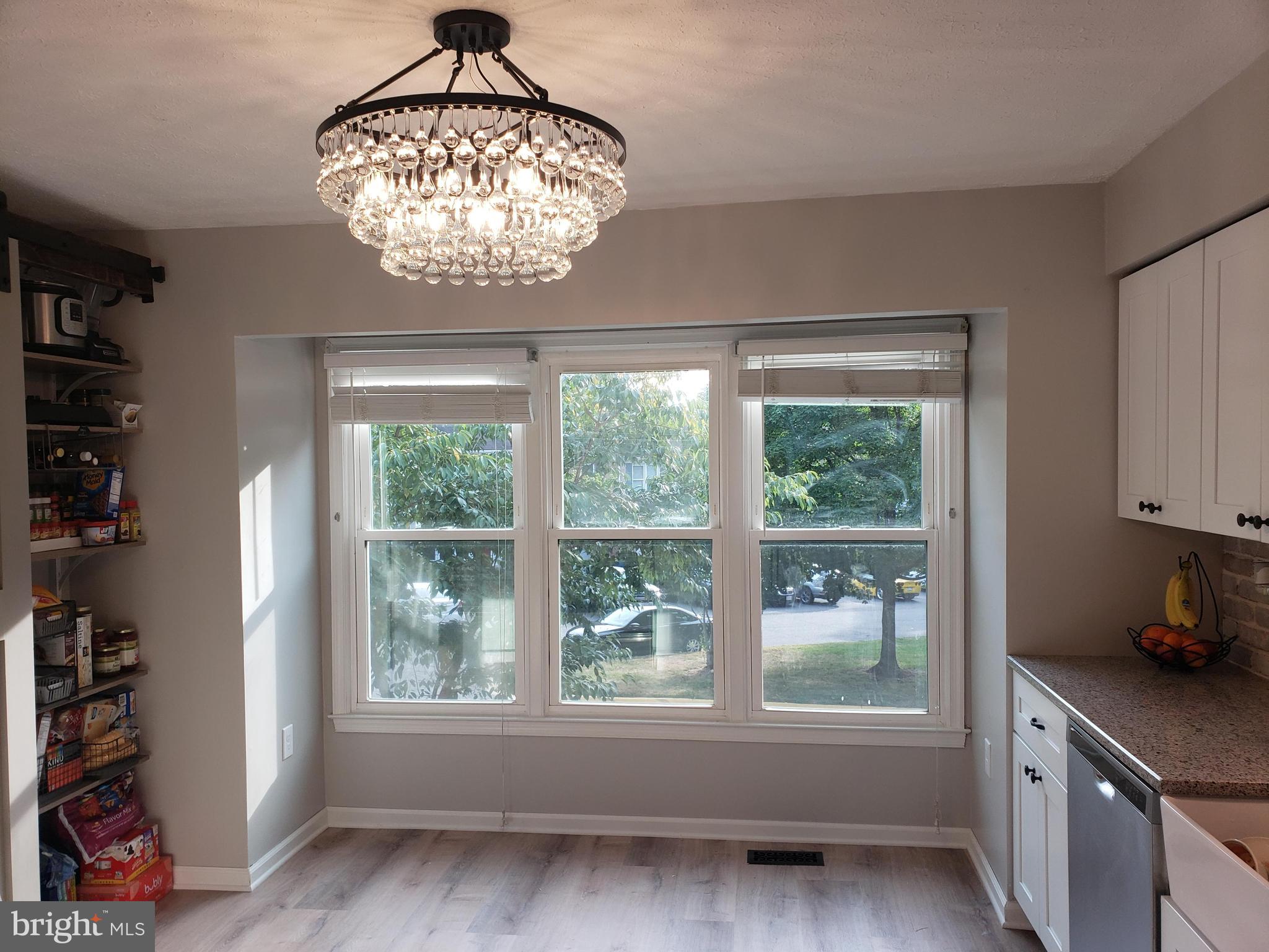 7375 Stream Way Springfield, VA 22152 - Photo 7 of 38 Gallery Image 7