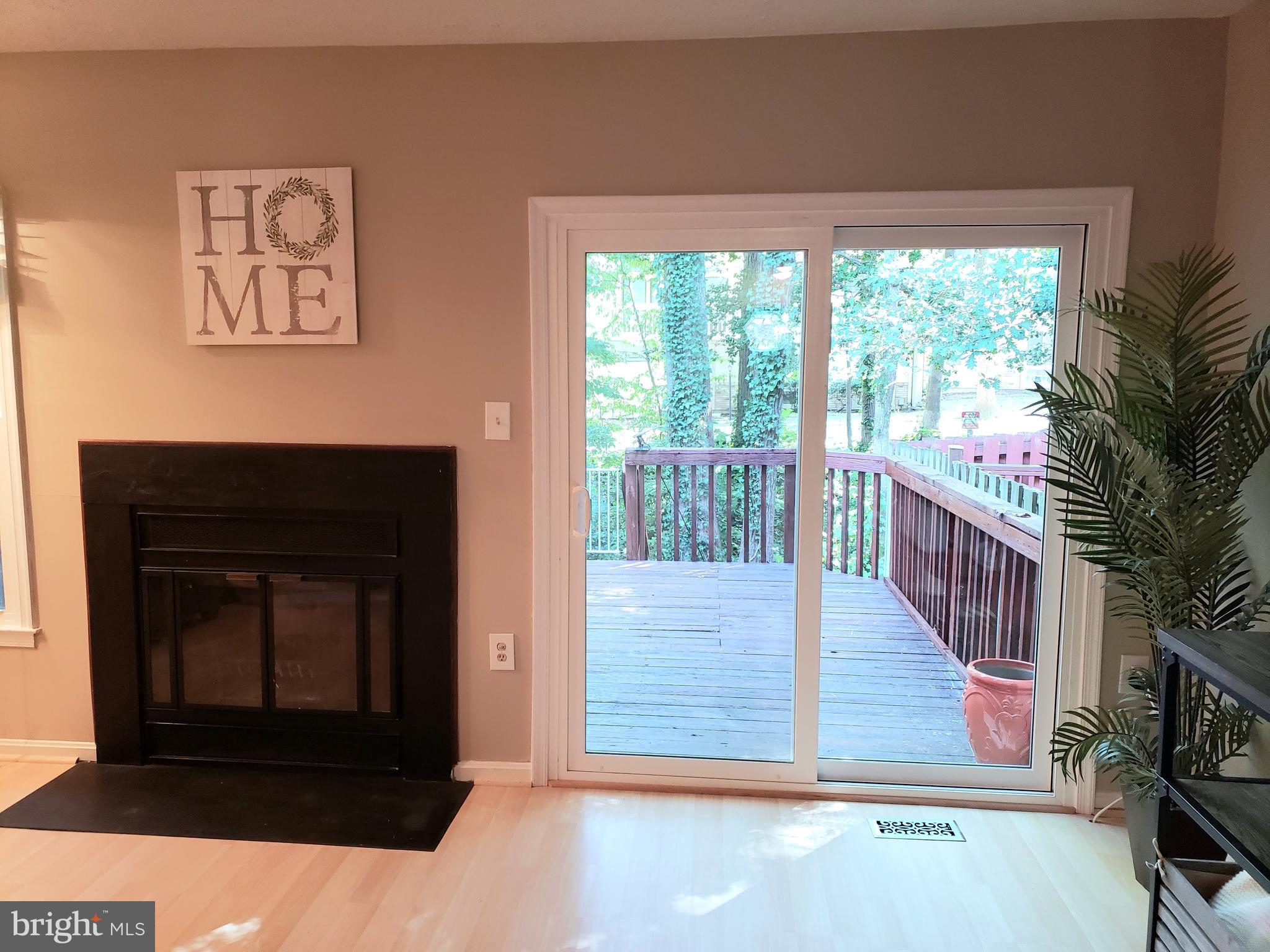 7375 Stream Way Springfield, VA 22152 - Photo 10 of 38 Gallery Image 10