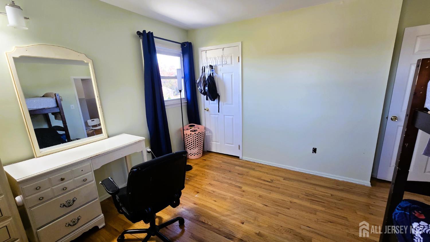 7 Stradford Road Sayreville, NJ 08859 - Photo 23 of 38