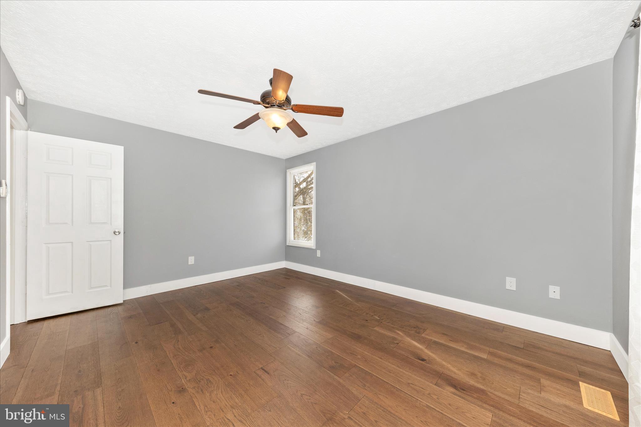 2160 Collingwood Lane Frederick, MD 21702 - Photo 24 of 82 Primary Bedroom