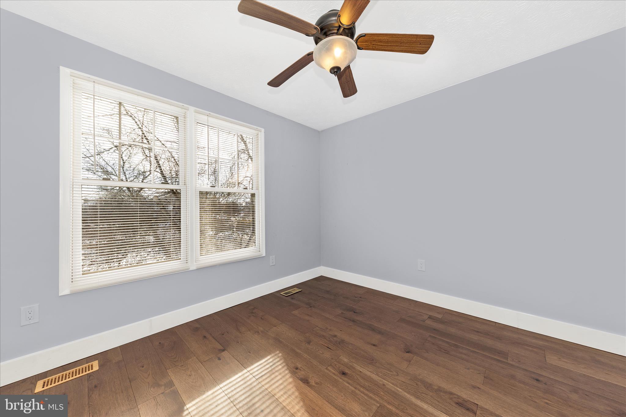 2160 Collingwood Lane Frederick, MD 21702 - Photo 28 of 82 Bedroom 3