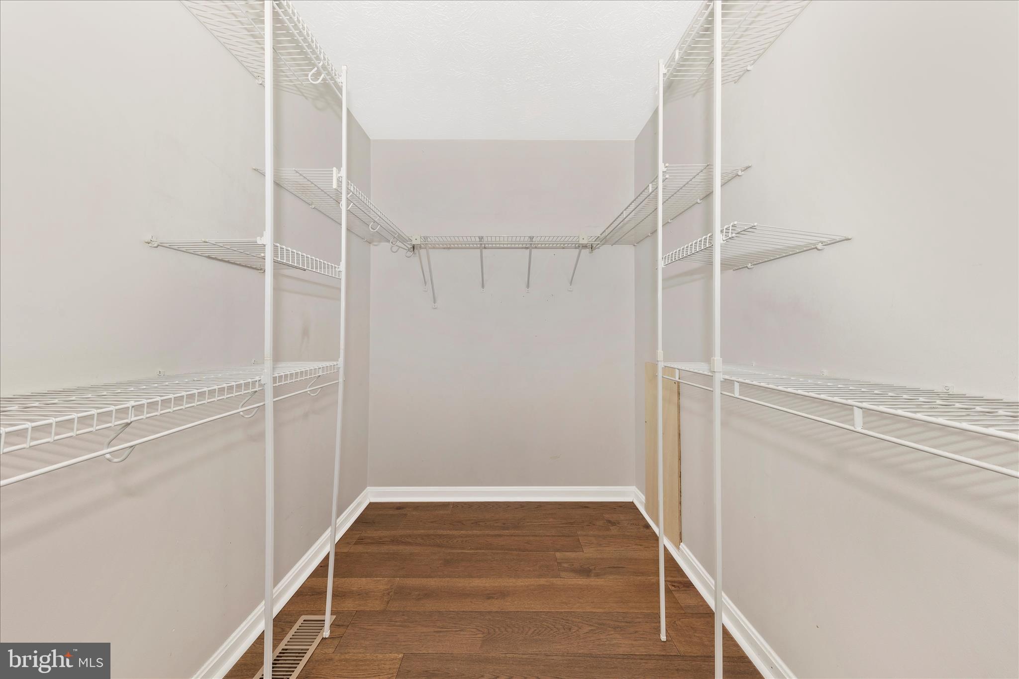 2160 Collingwood Lane Frederick, MD 21702 - Photo 55 of 82 Primary Closet