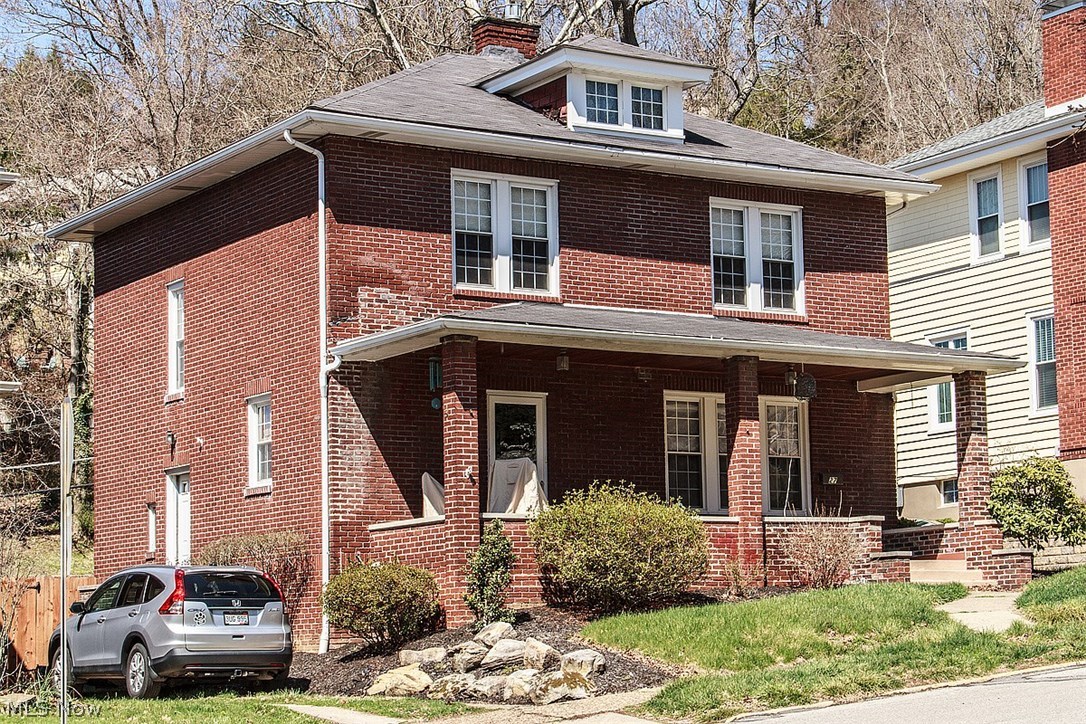 27 Oakmont Road Wheeling, WV 26003 - Photo 4 of 25