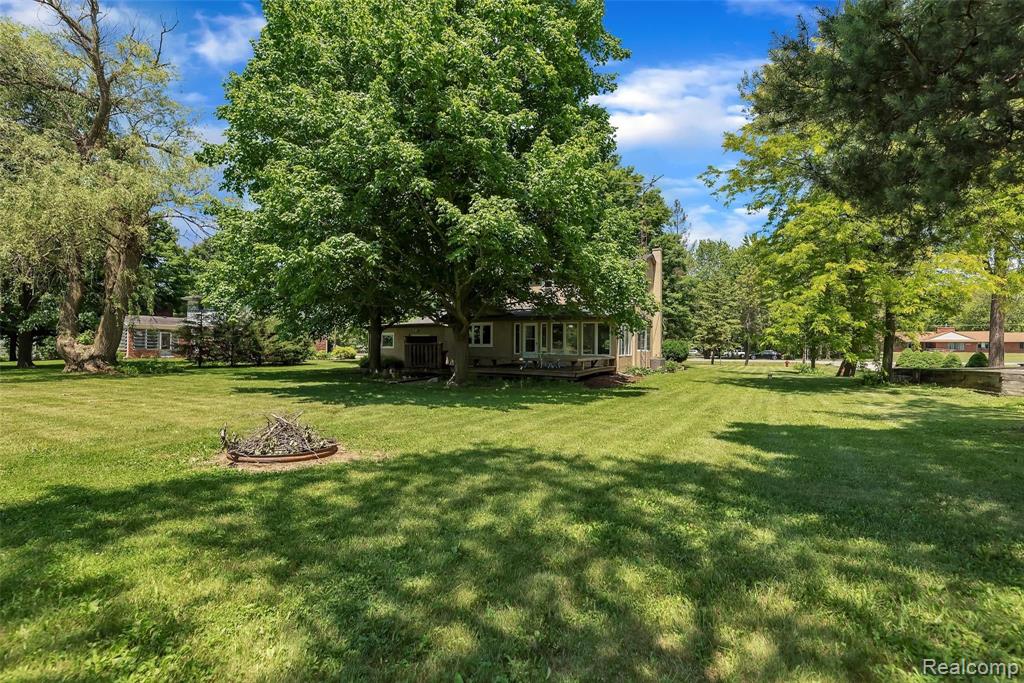 1188 East Cook Road Grand Blanc, MI 48439 - Photo 5 of 45