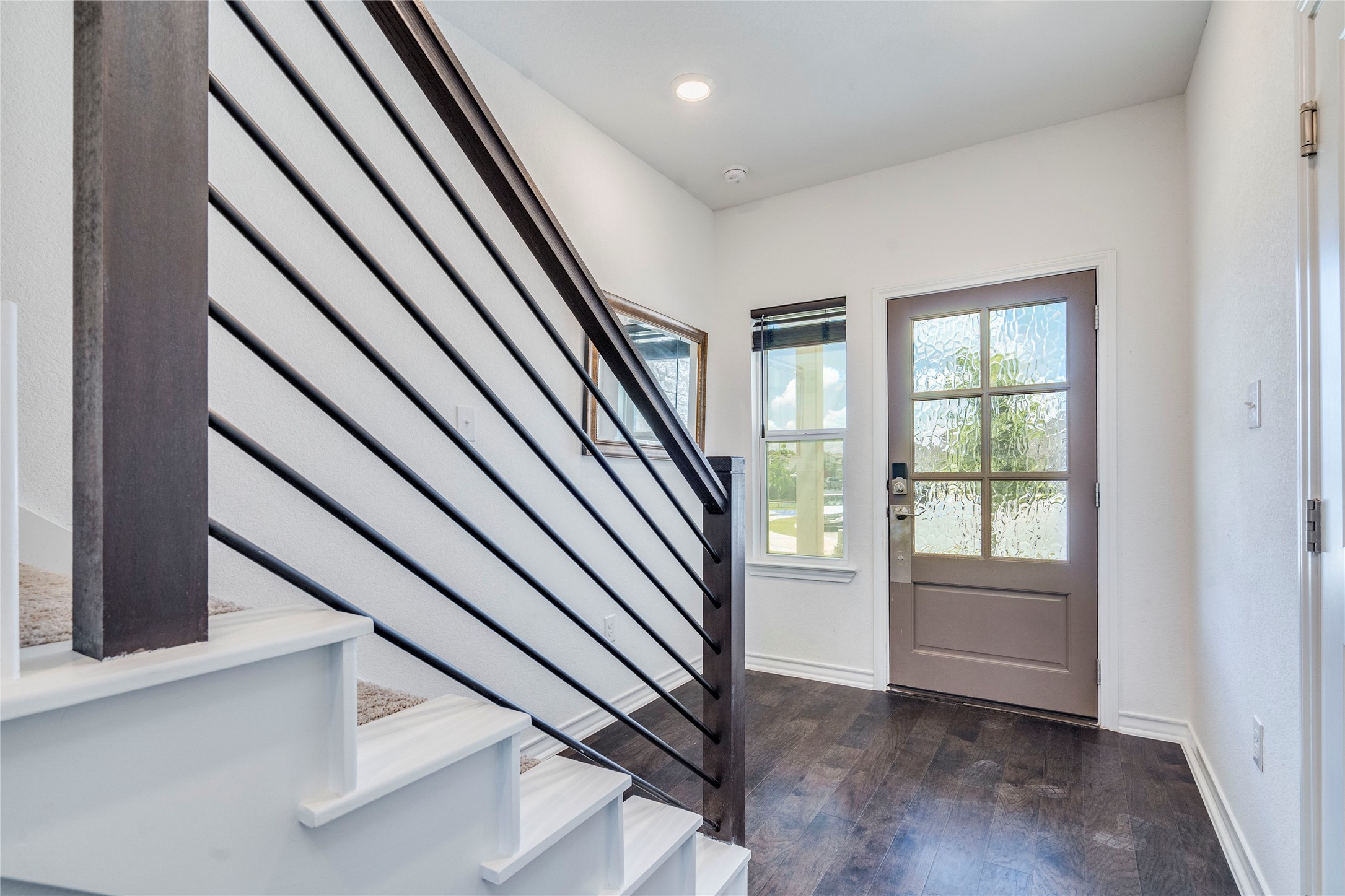 572 Pepperbark Loop Buda, TX 78610 - Photo 7 of 34 Gallery Image 7