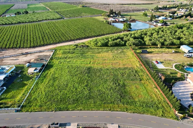 a view of an outdoor space with a lake view