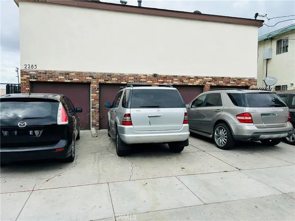 $2,200,000 | 2285 Lewis Avenue, Long Beach, CA 90806