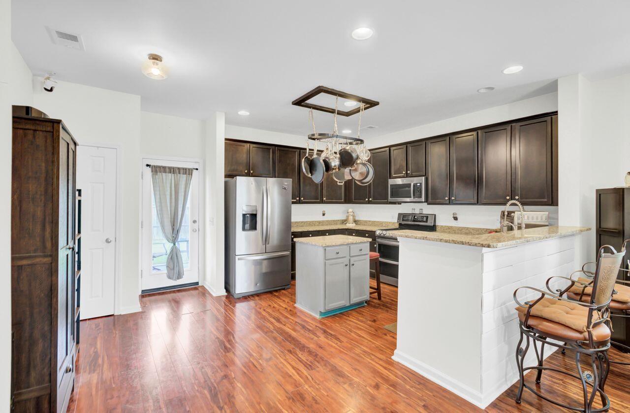 613 Ravens Wood Road Summerville, SC 29486 - Photo 9 of 43 (11)
