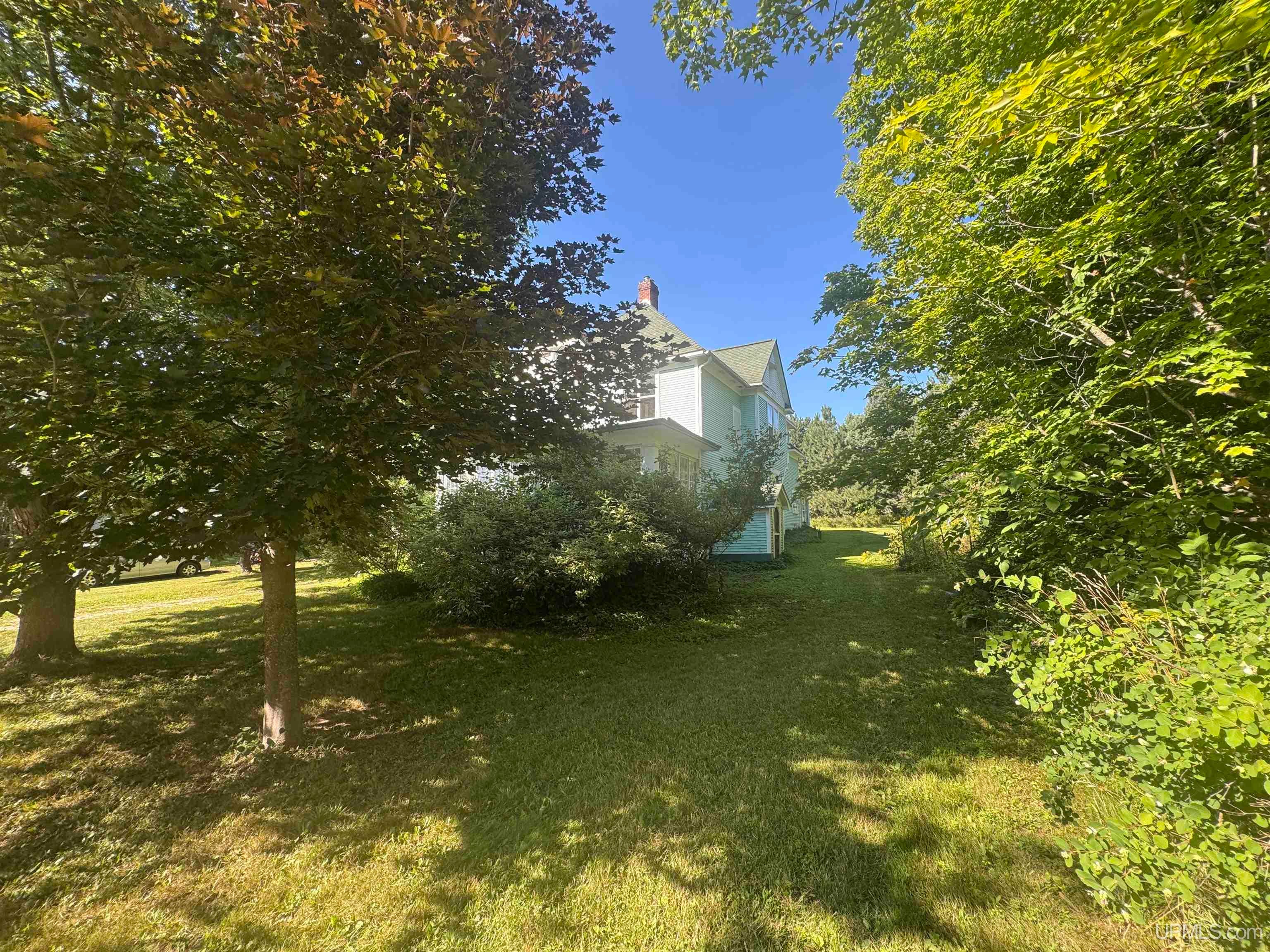 605 Ridge Road Mass City, MI 49948 - Photo 2 of 34 Gallery Image 2