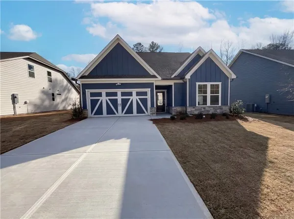 $440,000 | 8 Mayhaw Point, Sharpsburg, GA 30277
