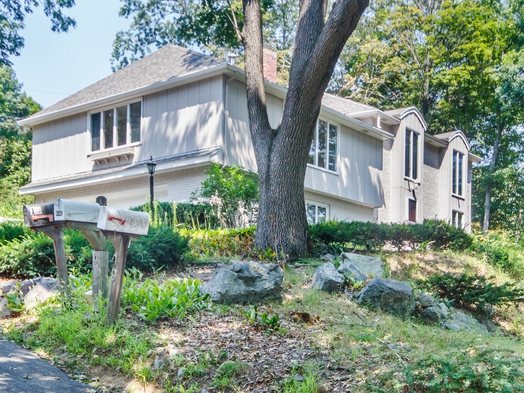 15 Myopia Road Winchester, MA 01890 - Photo 2 of 27