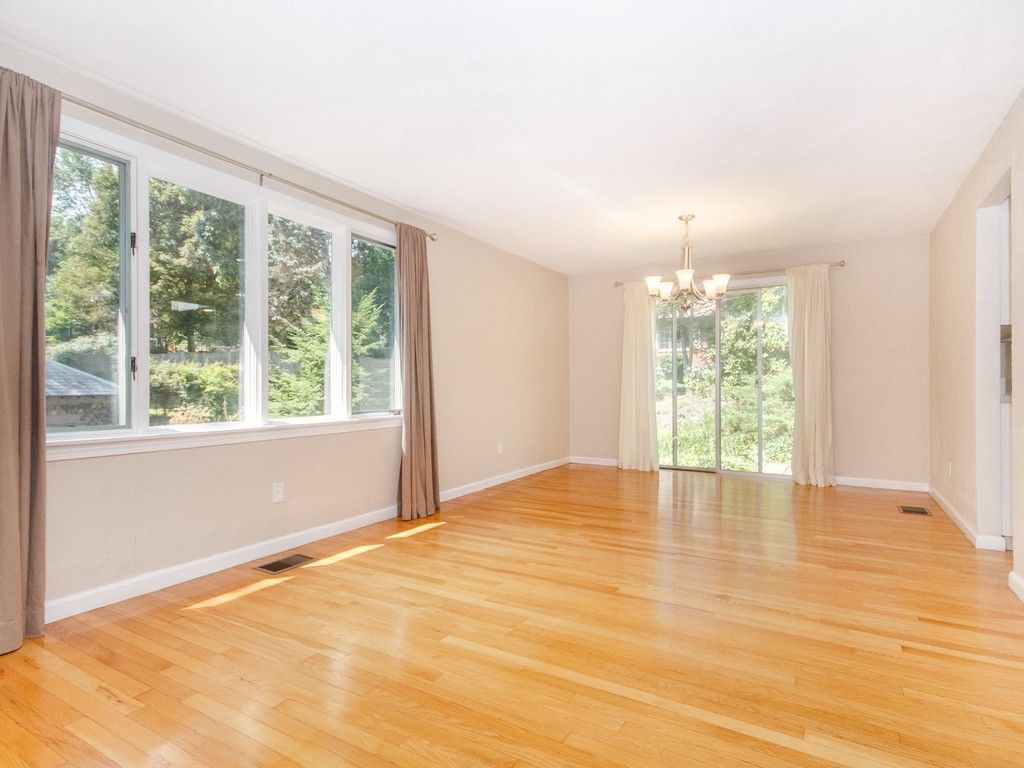 15 Myopia Road Winchester, MA 01890 - Photo 8 of 27