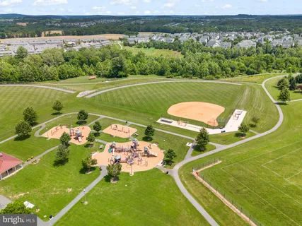 $565,000 | 9137 Landon House Lane, Frederick, MD 21704