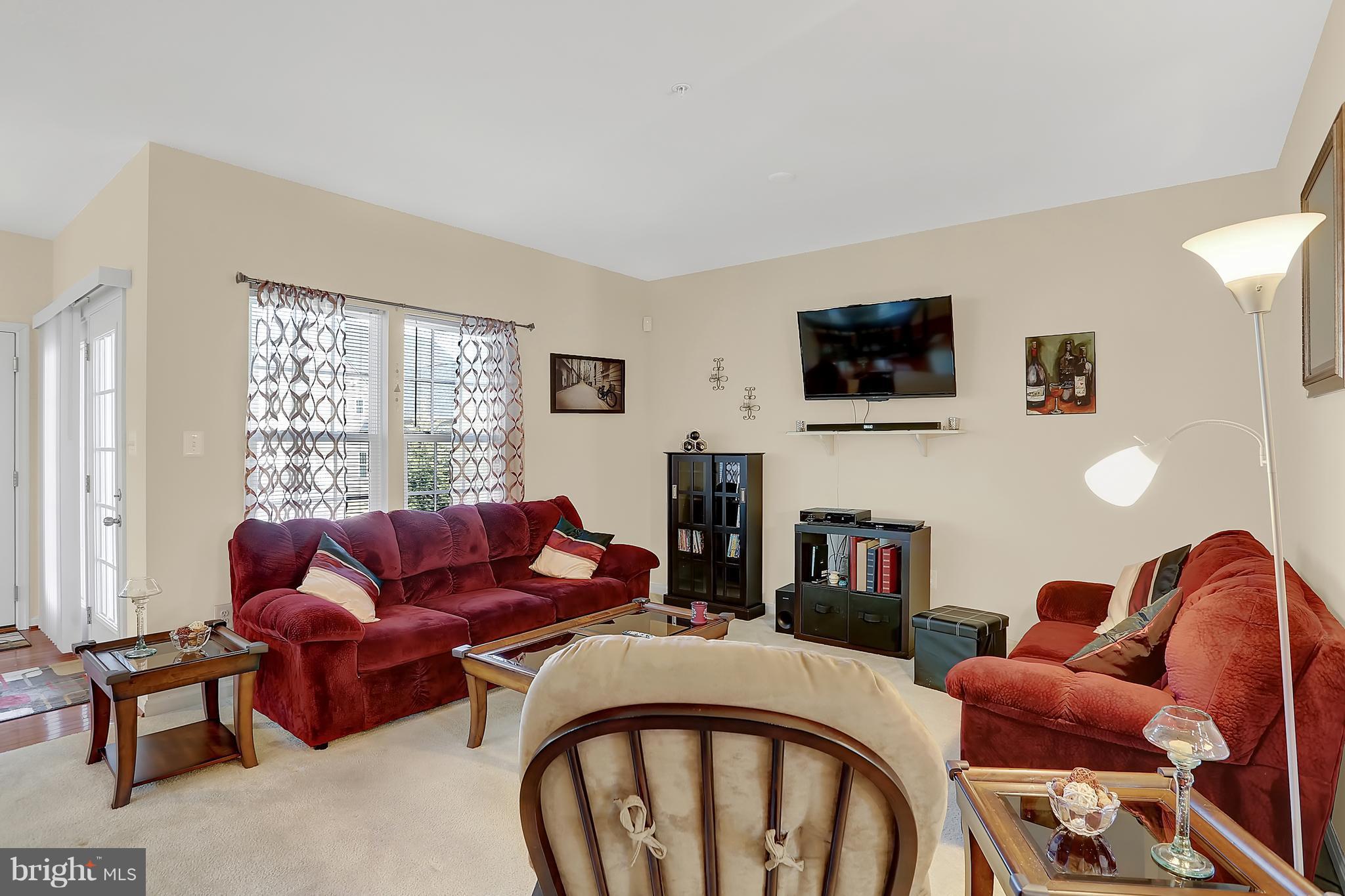 7208 Cherry Lane Laurel, MD 20707 - Photo 13 of 30 Living Room