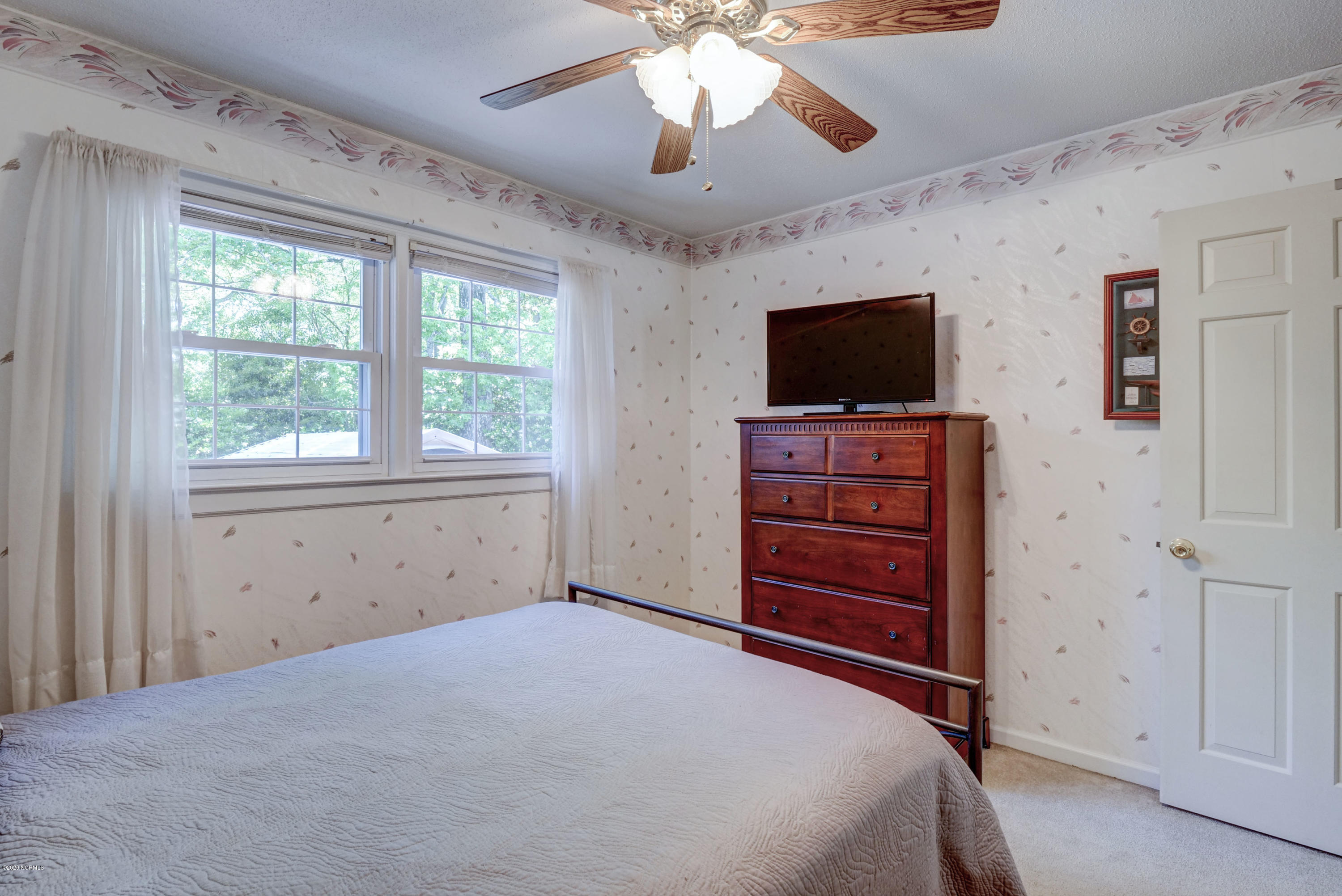 118 Buccaneer Road Wilmington, NC 28409 - Photo 22 of 32 Bedroom 3