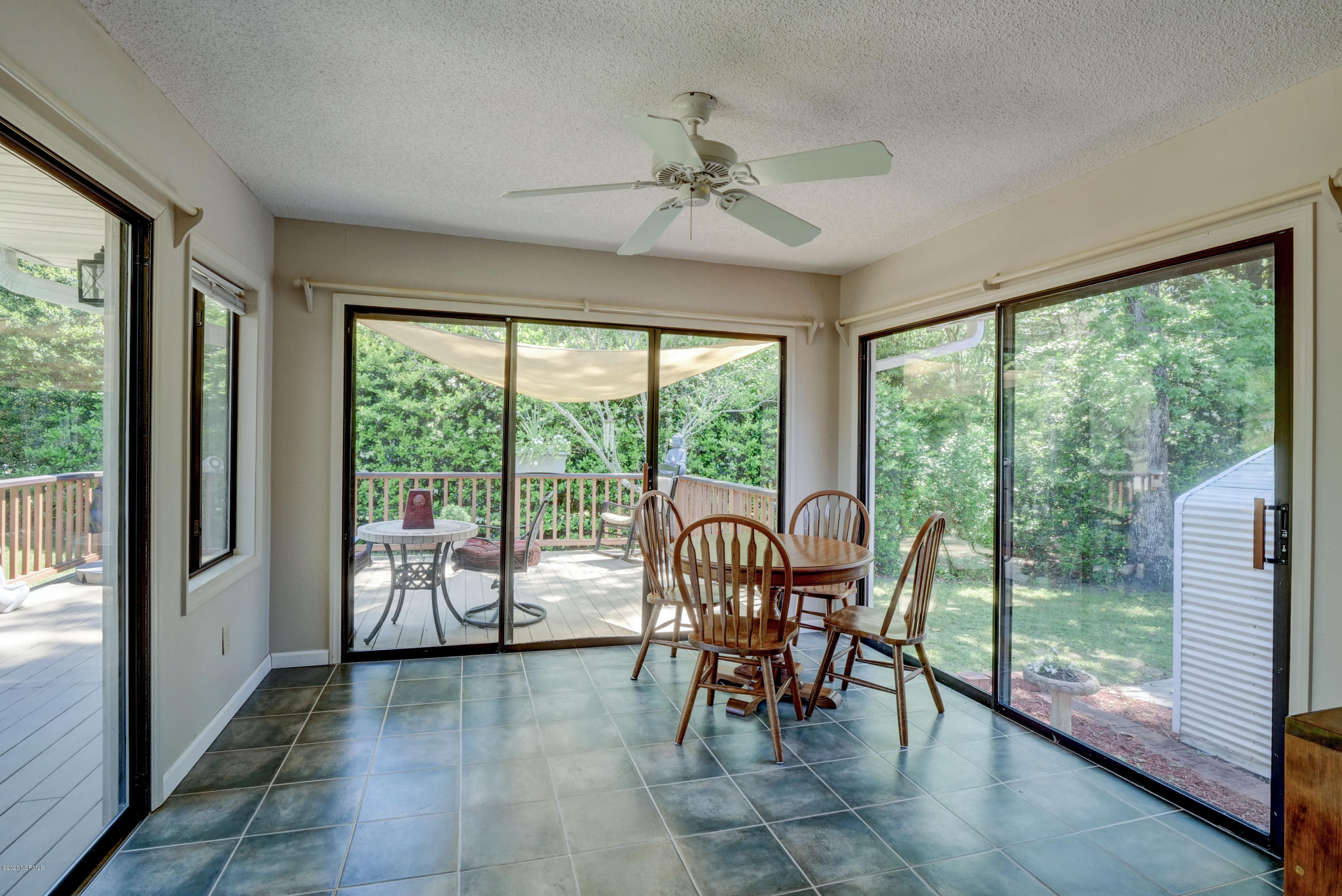 118 Buccaneer Road Wilmington, NC 28409 - Photo 25 of 32 Sunroom