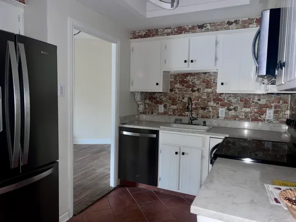 $122,000 | 475 North Highland Street, Unit 3H, Memphis, TN 38122