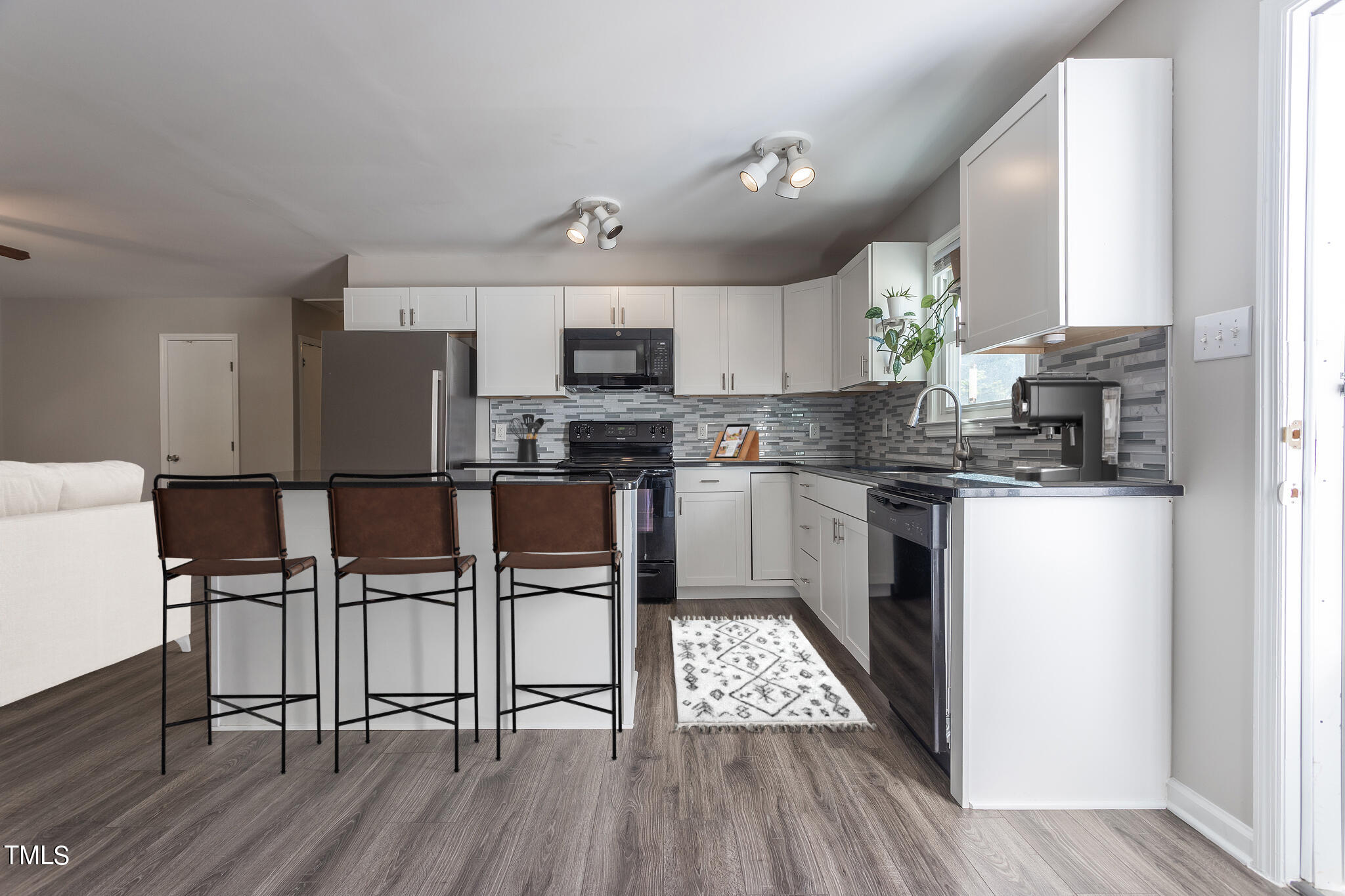 907 Cook Road Durham, NC 27713 - Photo 6 of 37 Kitchen - Virtually Staged