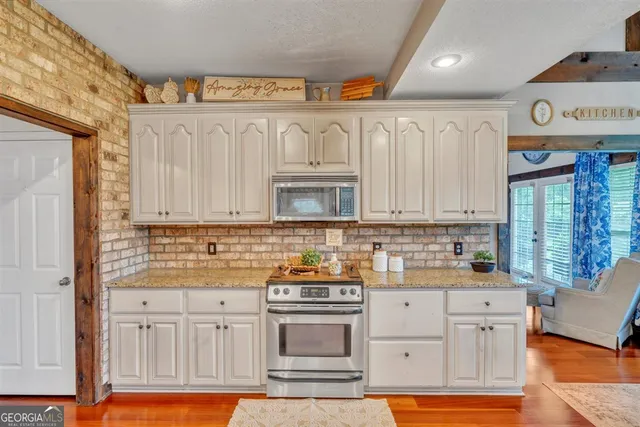 $469,900 | 218 Knob Hill Drive, Warner Robins, GA 31088