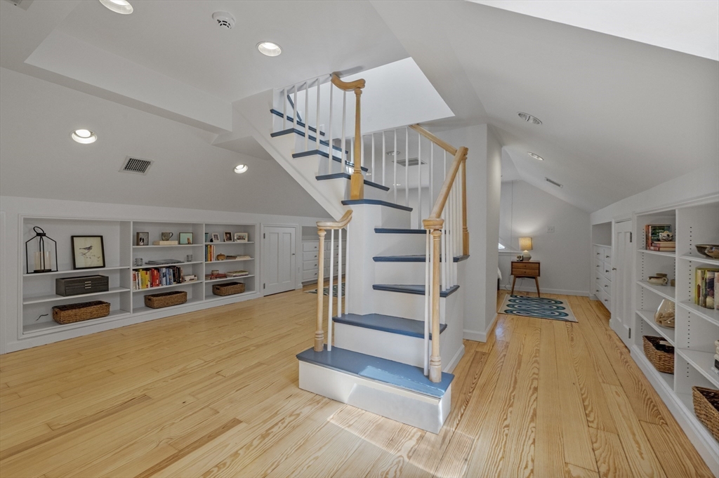 21 Union Street Manchester, MA 01944 - Photo 17 of 29