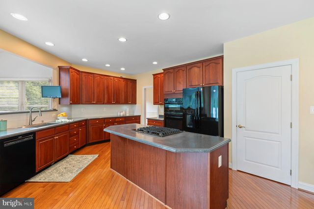 $1,250,000 | 4108 Debenham Court, Rockville, MD 20853