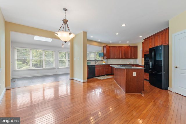 $1,250,000 | 4108 Debenham Court, Rockville, MD 20853