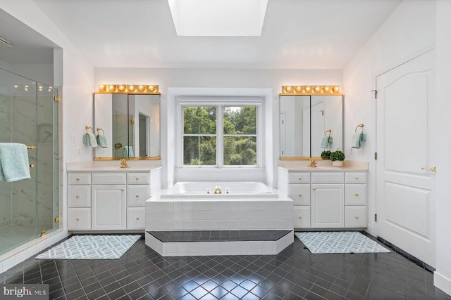 $1,250,000 | 4108 Debenham Court, Rockville, MD 20853