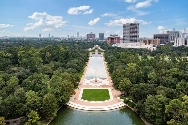 $639,000 | 6310 Hermann Lake Drive, Houston, TX 77021