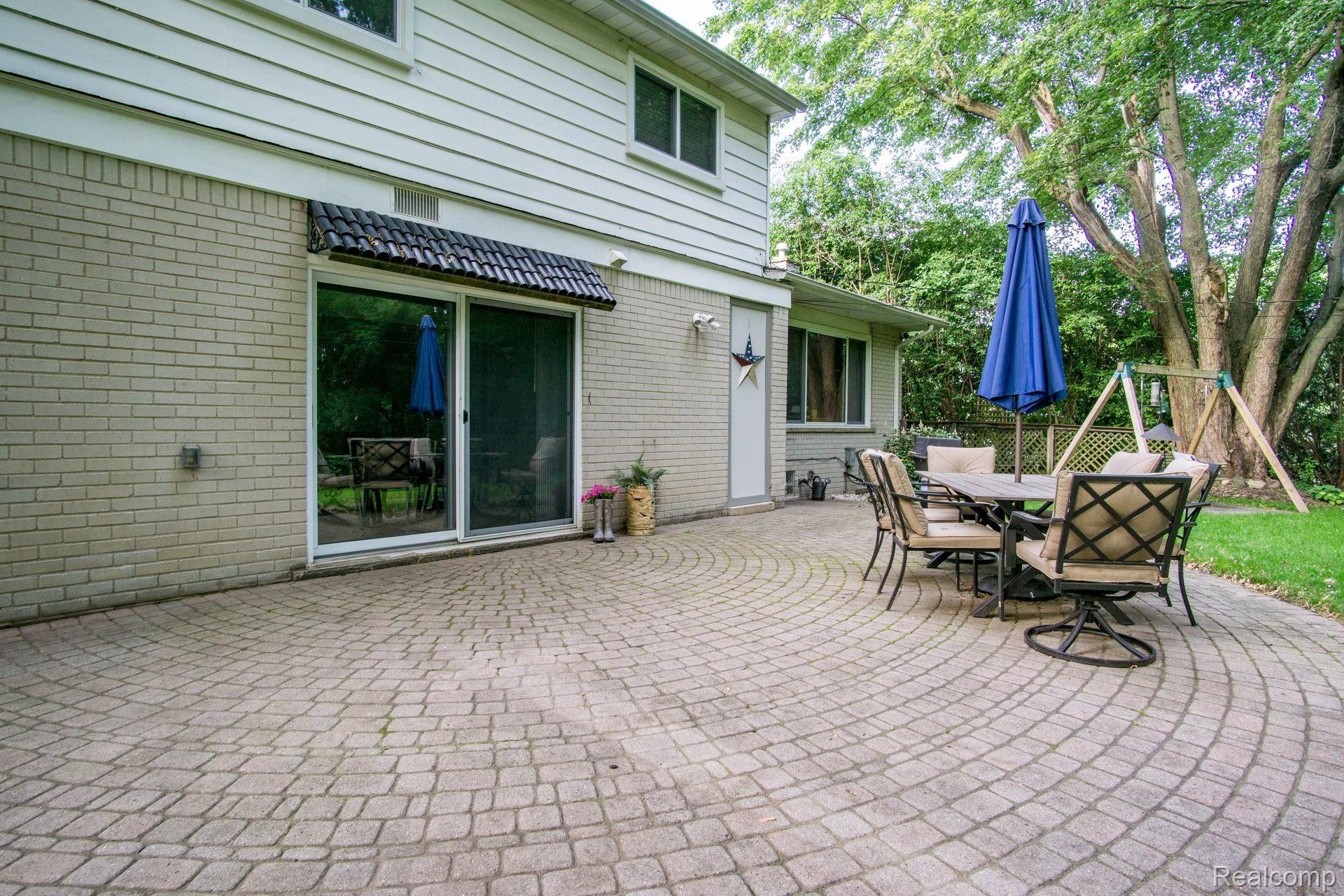 1162 Peveril Road Bloomfield Hills, MI 48304 - Photo 28 of 34 1162-Peveril-Rd-29.jpg