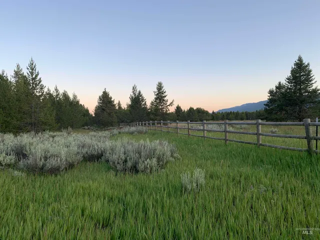 $699,999 | 13321 Highway 55, McCall, ID 83638