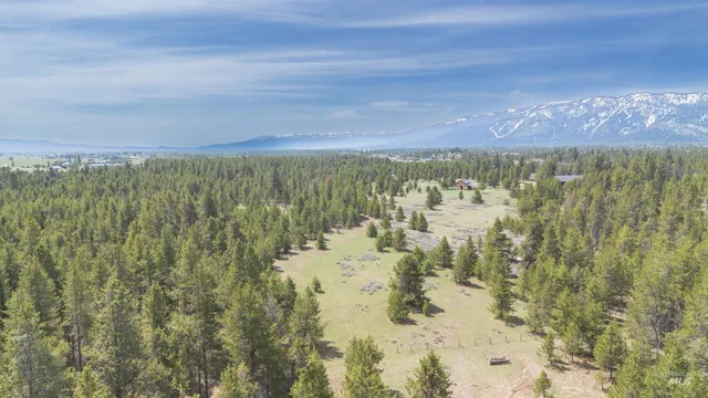 $699,999 | 13321 Highway 55, McCall, ID 83638
