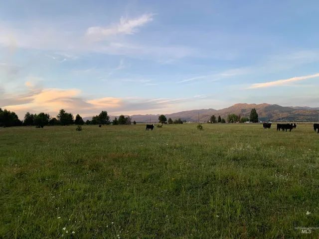 $699,999 | 13321 Highway 55, McCall, ID 83638