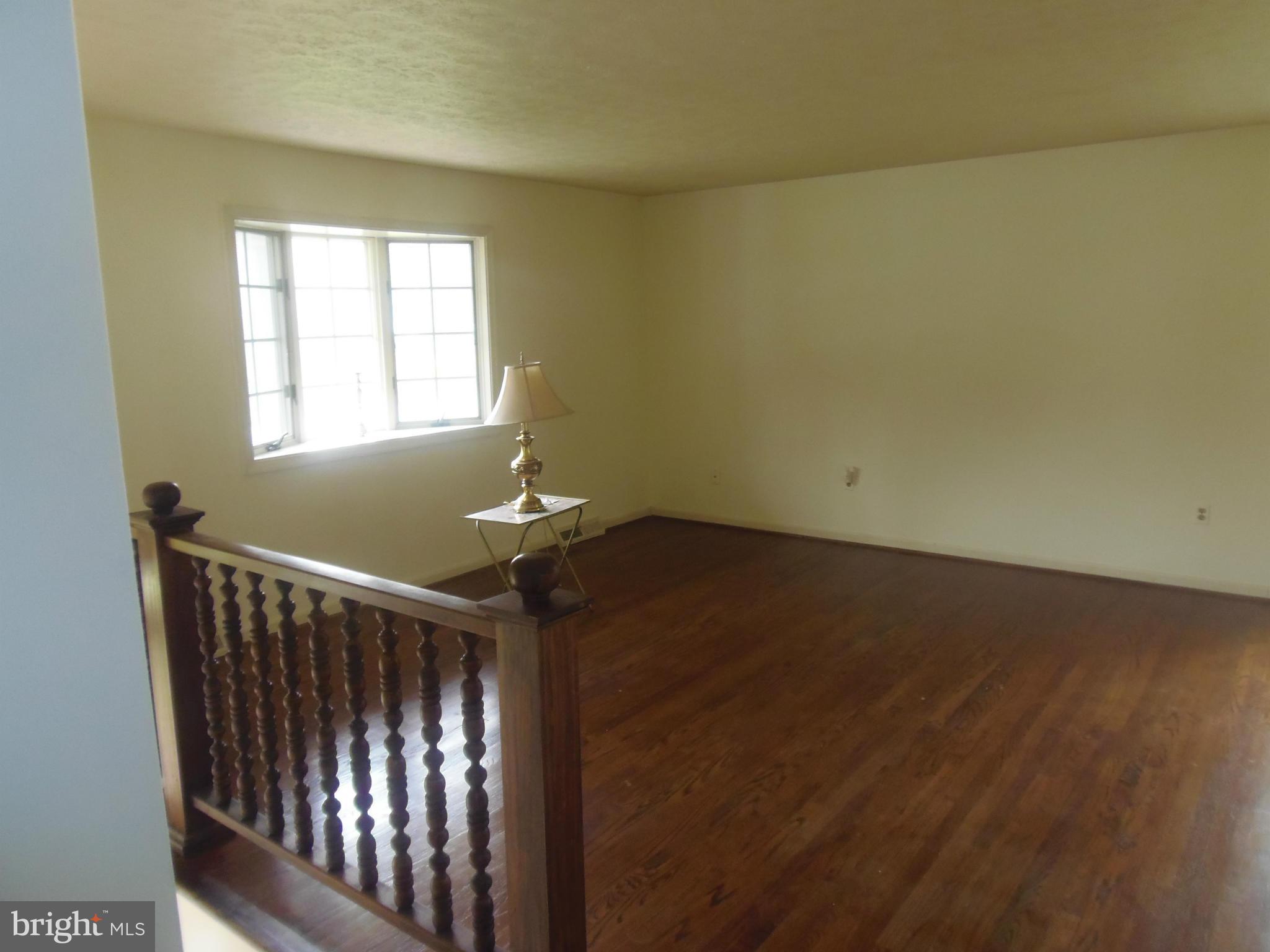 2433 Clydesdale Road Finksburg, MD 21048 - Photo 13 of 15 Living Room
