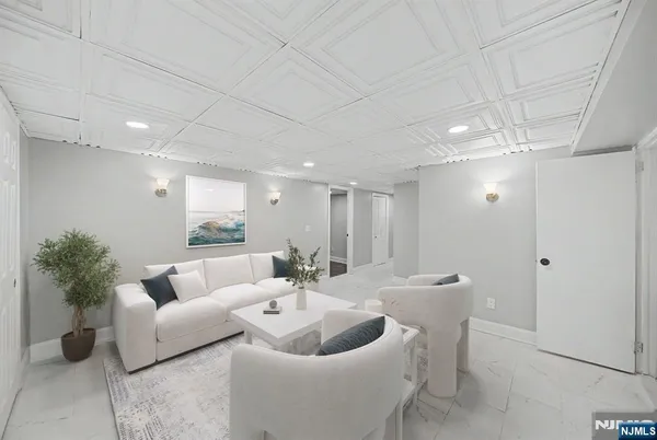 $999,000 | 433 Louisa Avenue, Wyckoff, NJ 07481