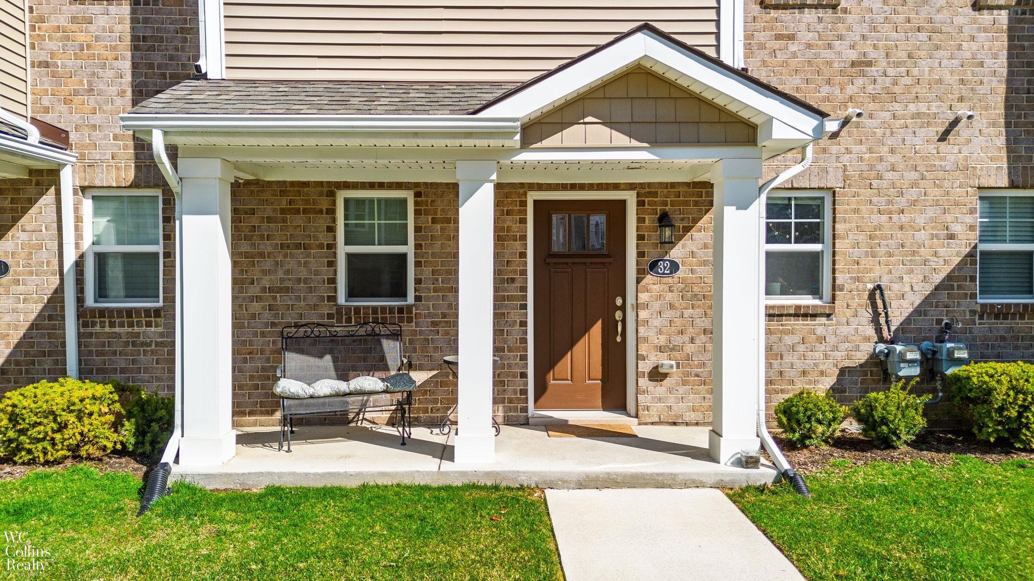 2500 Normandy Road Royal Oak, MI 48073 - Photo 3 of 29 50170893-b05babca-e46f-49ab-9233-b2ecafa13bf1.JPG